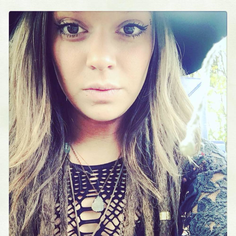 Meet your Posher, Halley